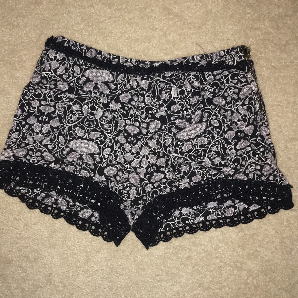 Comfy crocheted shorts